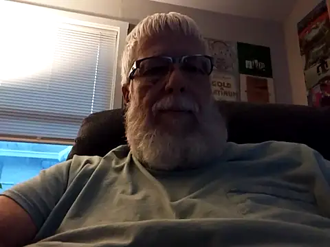 Snapshot of Futura_intx chatting on 18, 9, 2025 Futura intx online show from 18, 9, 2025