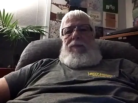 Snapshot of Futura_intx chatting on 12, 10, 2025 Futura intx online show from 12, 10, 2025