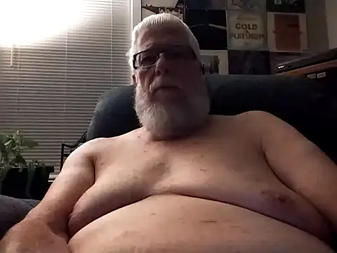 Snapshot of Futura_intx chatting on 15, 9, 2025 Futura intx online show from 15, 9, 2025