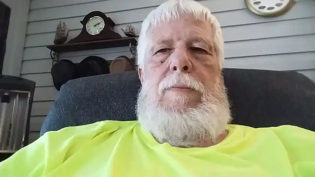 Snapshot of Futura_intx chatting on 11, 6, 2026 Futura intx online show from 11, 6, 2026