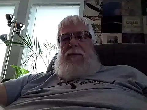 Snapshot of Futura_intx chatting on 17, 10, 2025 Futura intx online show from 17, 10, 2025