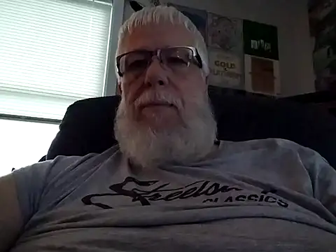 Snapshot of Futura_intx chatting on 14, 9, 2025 Futura intx online show from 14, 9, 2025