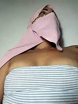 lucianamorales online show from 23, 2, 2025