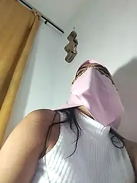 lucianamorales online show from 19, 2, 2025