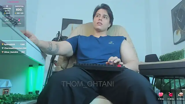 Snapshot of Thom_Ohtani chatting on 25, 6, 2026 Thom Ohtani online show from 25, 6, 2026