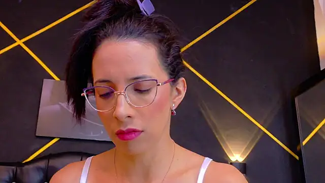 Snapshot of amabel_zambrano chatting on 14, 5, 2026 amabel zambrano online show from 14, 5, 2026