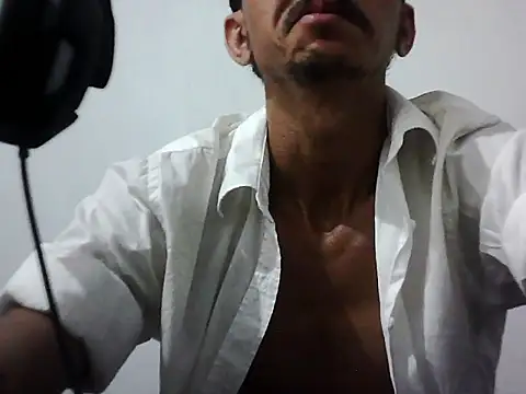 MagrinhoSaradoo online show from 14, 12, 2025