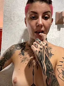 Izy cute  online show from 16, 11, 2025