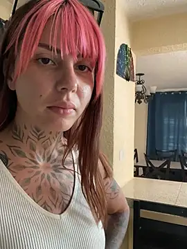 Izy cute  online show from 21, 4, 2026