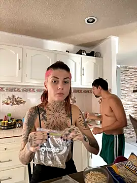 Izy cute  online show from 18, 11, 2025