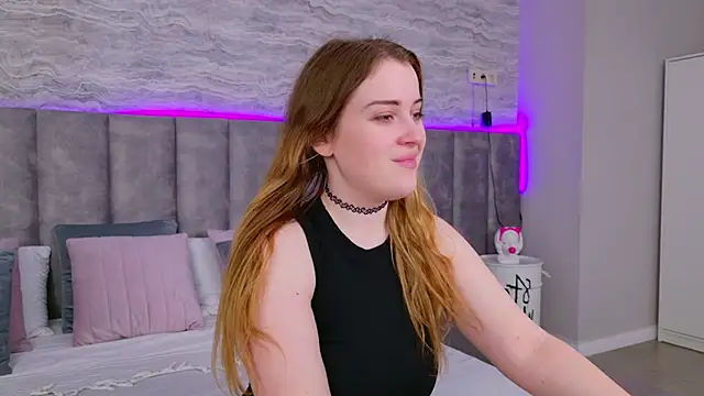 Snapshot of EllieGarson chatting on 18, 3, 2025 EllieGarson online show from 18, 3, 2025