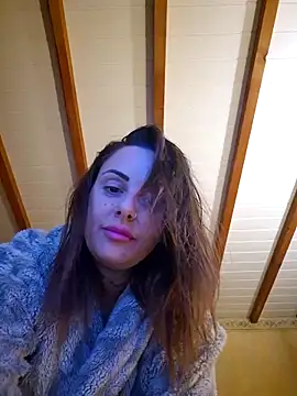 brune caliente online show from 21, 2, 2025