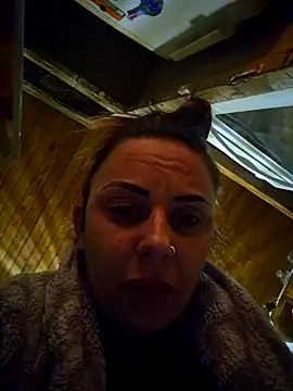 brune caliente online show from 13, 1, 2025