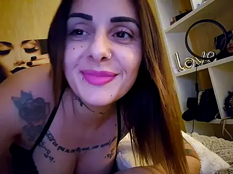 brune caliente online show from 9, 2, 2025