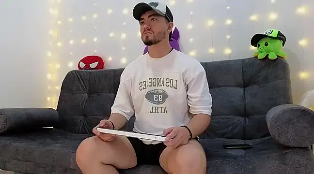 Dante Bones online show from 16, 2, 2025