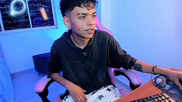 angelyoung18 online show from 17, 2, 2025