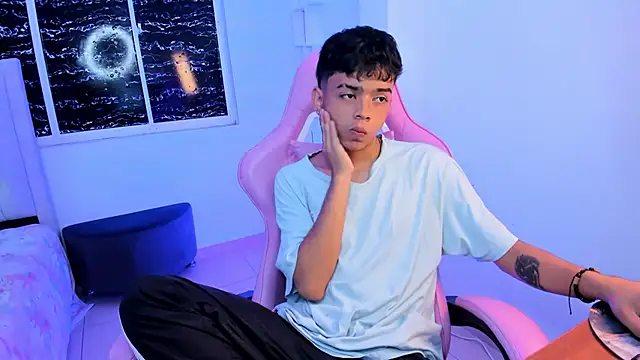 angelyoung18 online show from 18, 2, 2025