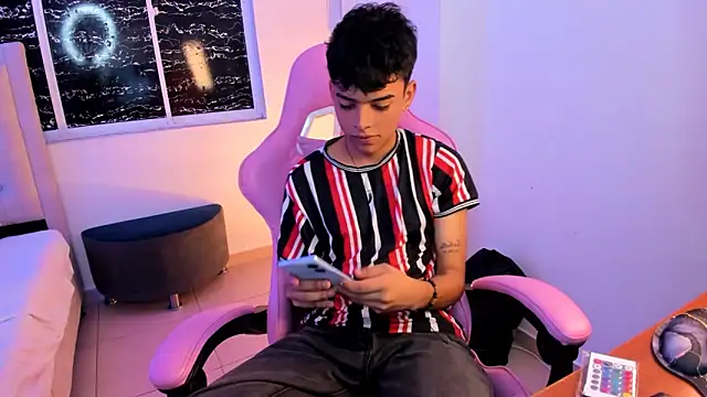 angelyoung18 online show from 11, 2, 2025