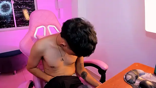 angelyoung18 online show from 19, 2, 2025