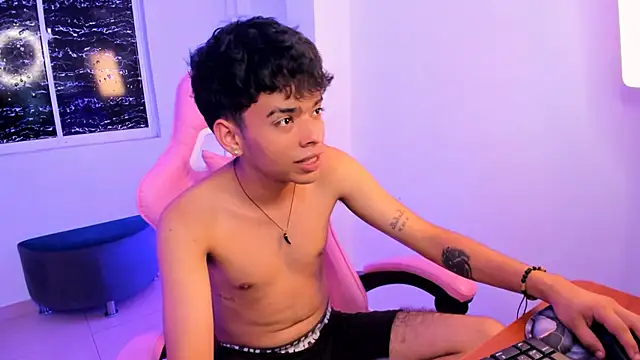 angelyoung18 online show from 13, 2, 2025