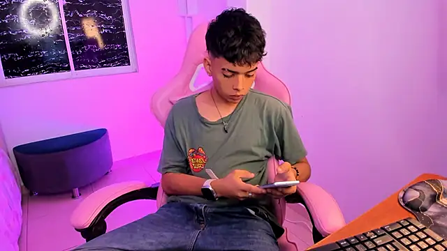 angelyoung18 online show from 15, 2, 2025