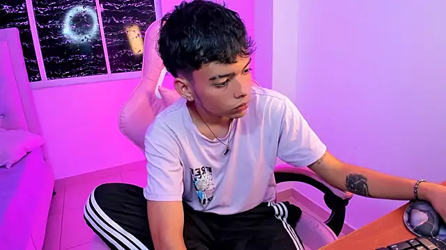 angelyoung18 online show from 24, 2, 2025