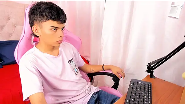 angelyoung18 online show from 16, 1, 2025