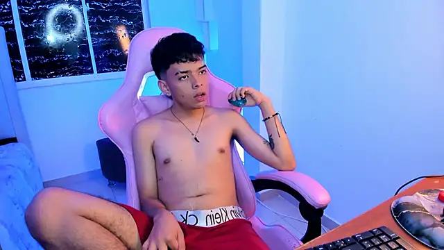 angelyoung18 online show from 17, 2, 2025