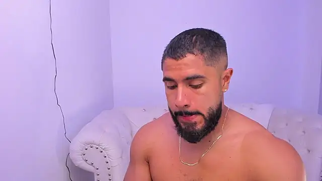 Santiago huntt online show from 15, 1, 2025