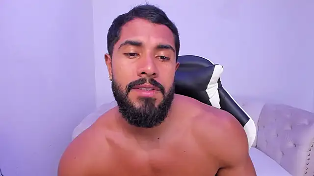 Santiago huntt online show from 24, 11, 2025