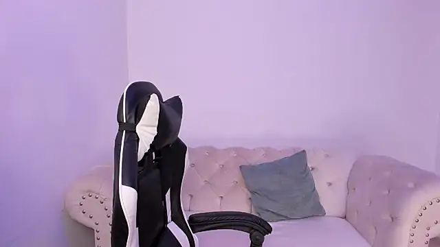 Santiago huntt online show from 4, 2, 2026