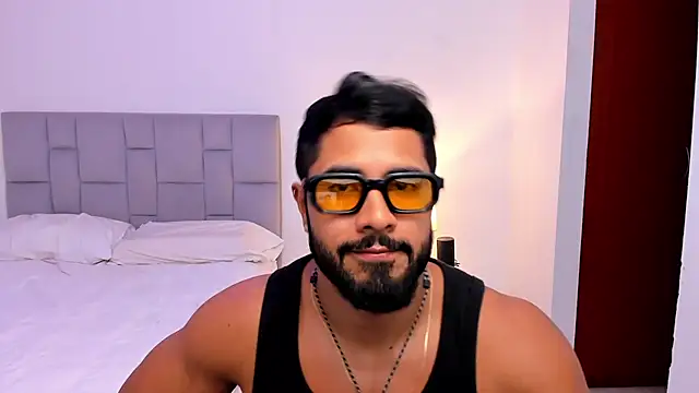 Santiago huntt online show from 17, 4, 2026