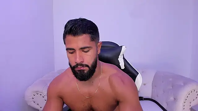 Santiago huntt online show from 4, 12, 2025