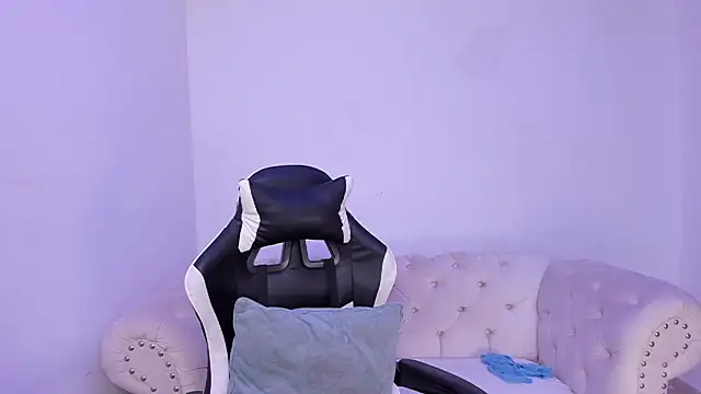 Santiago huntt online show from 21, 11, 2025