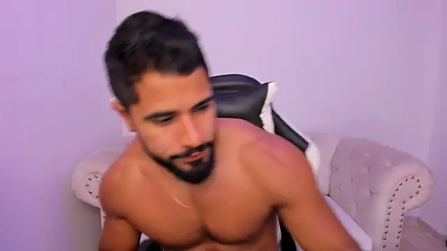 Santiago huntt online show from 9, 3, 2026