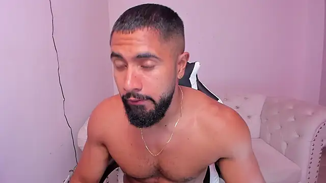 Santiago huntt online show from 15, 3, 2025