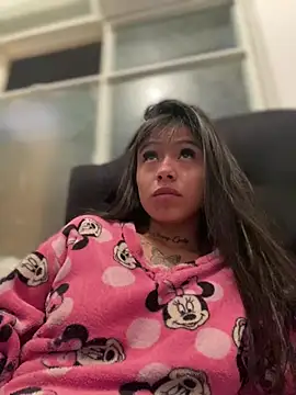 Salomee Ramireez online show from 5, 1, 2025