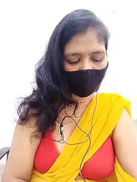 Snapshot of Lucky-Deepthi chatting on 28, 11, 2025 Lucky-Deepthi online show from 28, 11, 2025