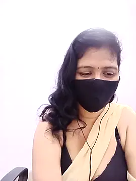 Snapshot of Lucky-Deepthi chatting on 26, 10, 2025 Lucky-Deepthi online show from 26, 10, 2025