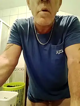 Snapshot of aigledauphin chatting on 27, 9, 2025 aigledauphin online show from 27, 9, 2025