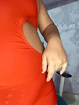 BigAssSarah online show from 7, 1, 2026