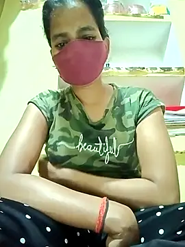 Snapshot of Pooja_cut chatting on 12, 9, 2025 Pooja cut online show from 12, 9, 2025