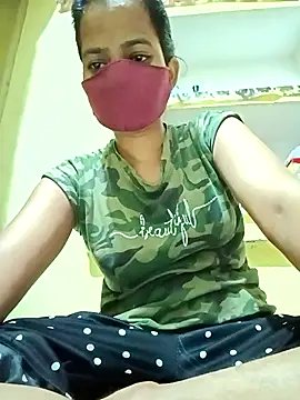 Snapshot of Pooja_cut chatting on 24, 10, 2025 Pooja cut online show from 24, 10, 2025