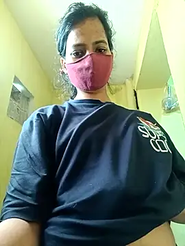 Snapshot of Pooja_cut chatting on 24, 11, 2025 Pooja cut online show from 24, 11, 2025