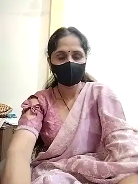 Snapshot of priyancyfun chatting on 4, 3, 2025 priyancyfun online show from 4, 3, 2025