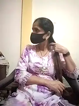 Snapshot of priyancyfun chatting on 5, 3, 2025 priyancyfun online show from 5, 3, 2025
