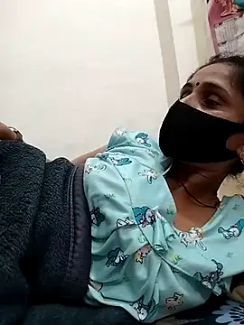 Snapshot of priyancyfun chatting on 5, 3, 2025 priyancyfun online show from 5, 3, 2025