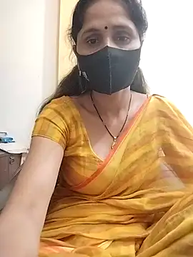 Snapshot of priyancyfun chatting on 4, 3, 2025 priyancyfun online show from 4, 3, 2025