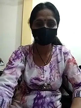 Snapshot of priyancyfun chatting on 5, 3, 2025 priyancyfun online show from 5, 3, 2025