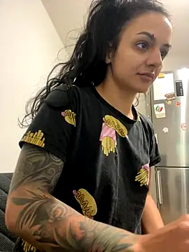 NNNoire online show from 16, 10, 2025